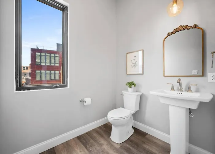 Apartamento Immaculate Penthouse Double King On Butler St With Rooftop Deck And Free Off Street Parking *