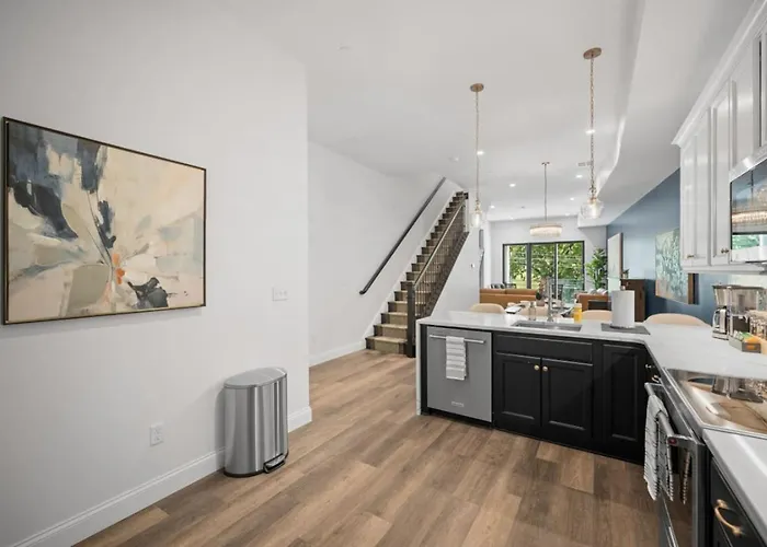Apartamento Immaculate Penthouse Double King On Butler St With Rooftop Deck And Free Off Street Parking *