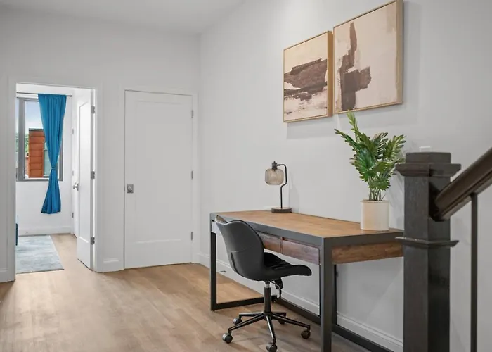 Immaculate Penthouse Double King On Butler St With Rooftop Deck And Free Off Street Parking Pittsburgh